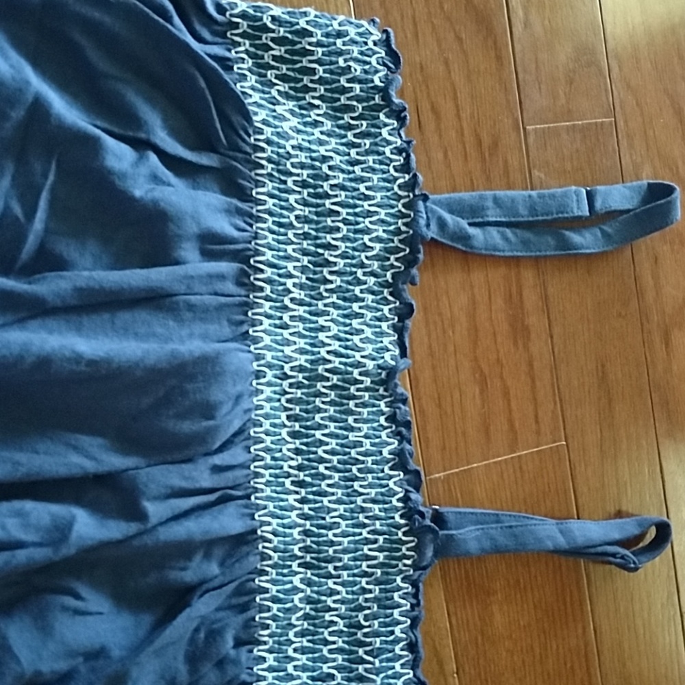 Tank top - Picture 2 of 4